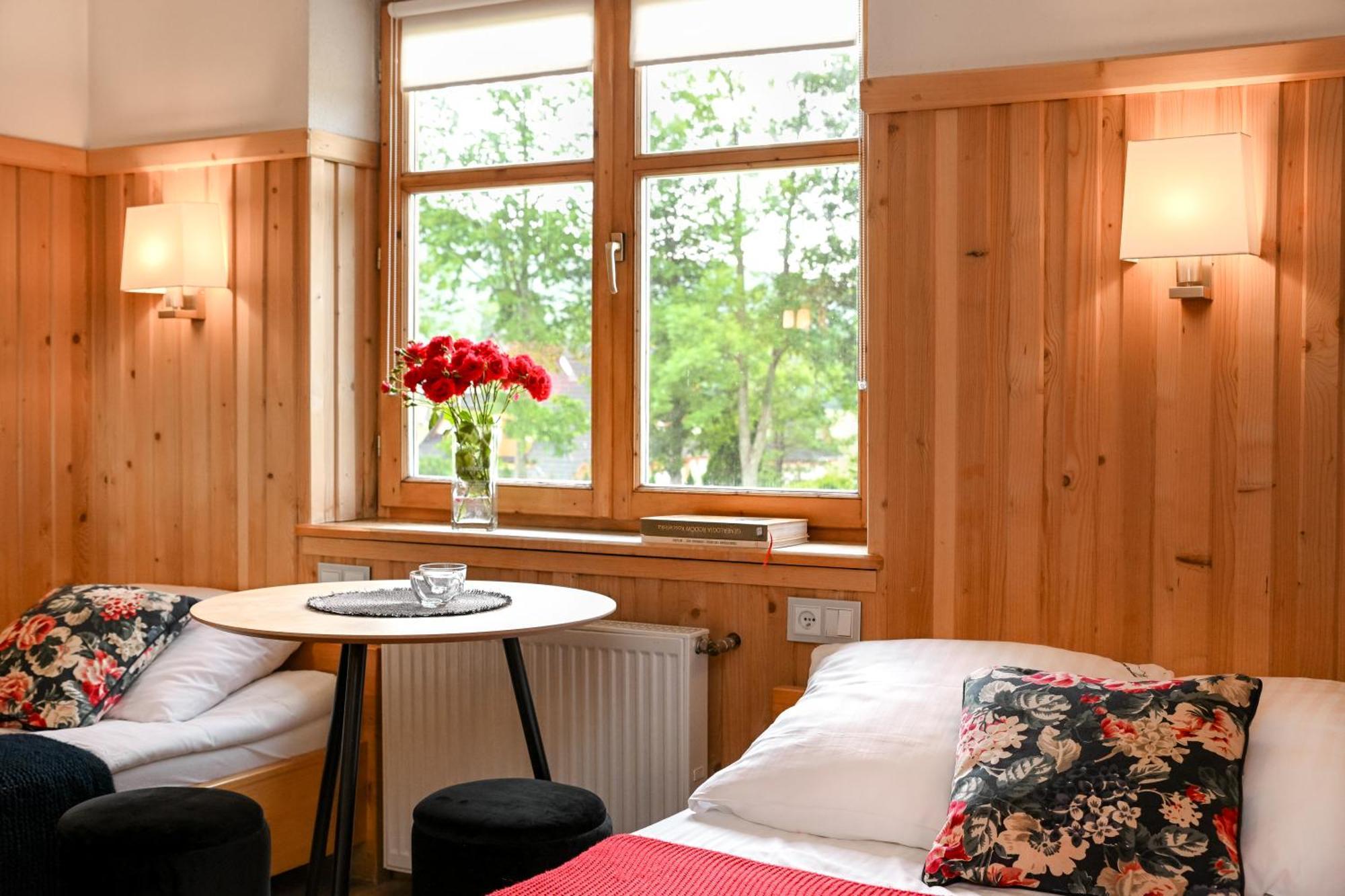 コシチェリスコ Zakatek Pod Smrekami Bed & Breakfast エクステリア 写真
